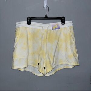 NWT!! Women’s XXL Tie-Dye Shorts